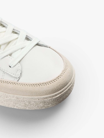 Scalpers Sneaker low 'New Gala' in Weiß