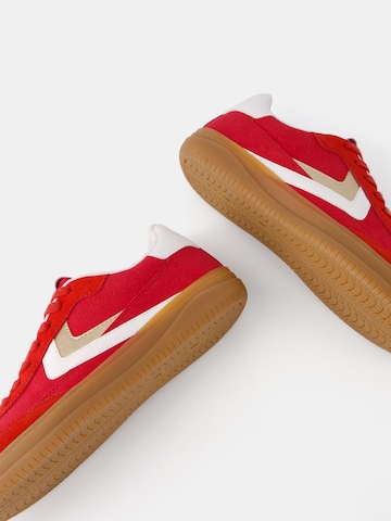 Bershka Sneaker low i rød