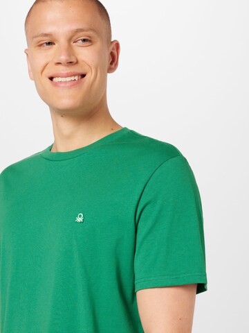 Tricou de la UNITED COLORS OF BENETTON pe verde