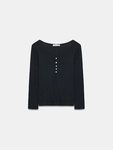 Maglietta di Dilvin in nero