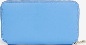 TOMMY HILFIGER Wallet 'ICONIC' in Blue