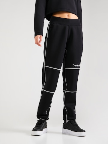 Calvin Klein Sport Zwężany krój Spodnie sportowe w kolorze czarny: przód