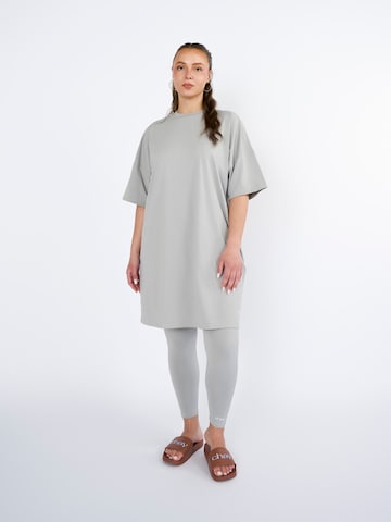 Chay T-shirt Sportsbadedragt i grå: forside