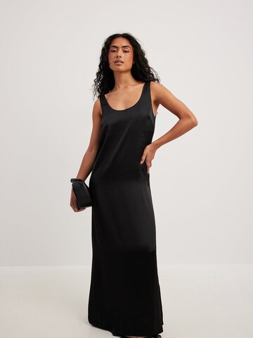 NA-KD Dress in Black: front