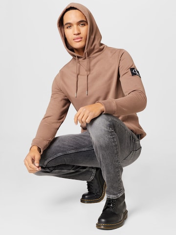 Calvin Klein Jeans Regular Fit Sweatshirt in Braun