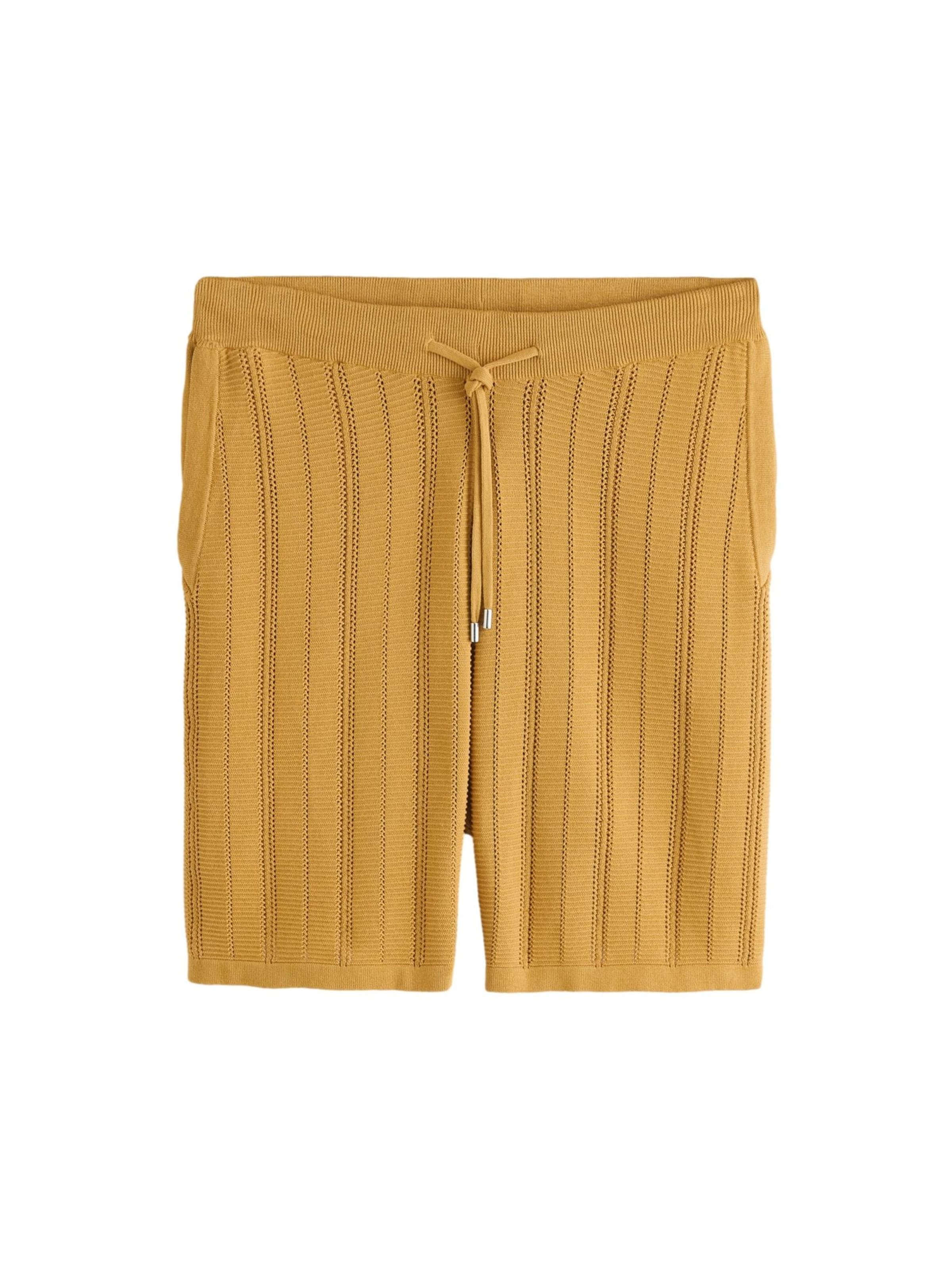 Next Regular Shorts in Gelb: Vorderseite