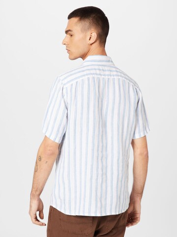 Abercrombie & Fitch Regular fit Риза в бяло