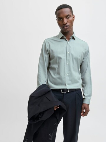 JACK & JONES Comfort fit Button Up Shirt 'Blaparker' in Green
