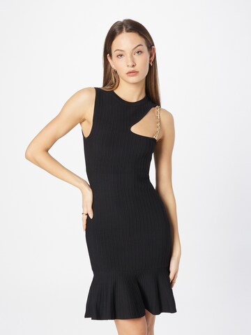 Rochie de la PINKO pe negru: față