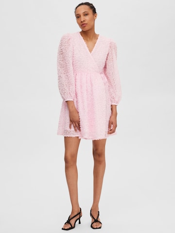 Robe Selected Femme Petite en rose