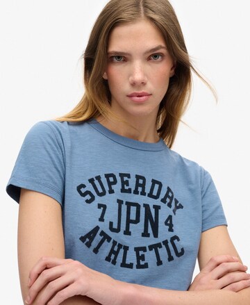 T-shirt Superdry en bleu : devant