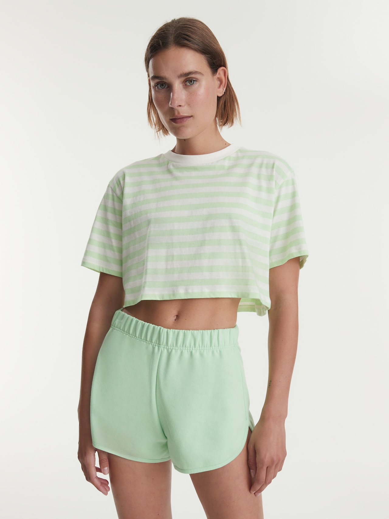 EDITED Shirt 'Devi' Groen