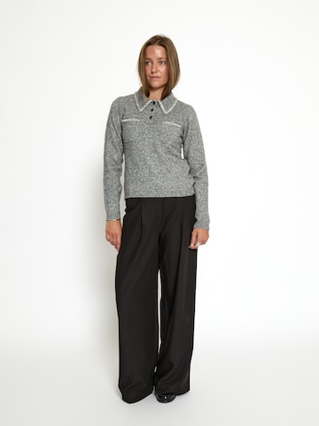 Top 'Leah' di Peppercorn in grigio