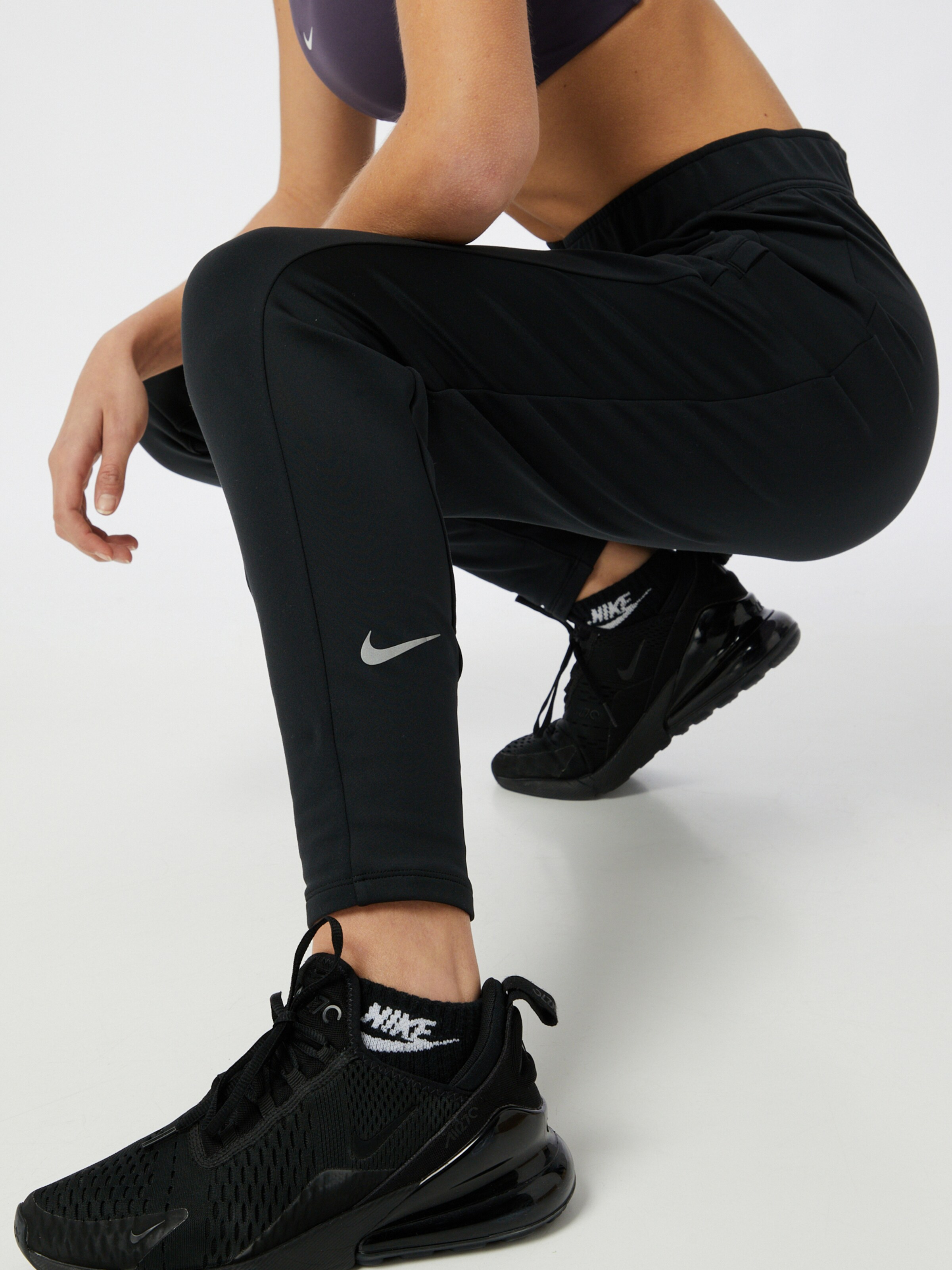 NIKE Sporthose 'Essential warm Runway 
