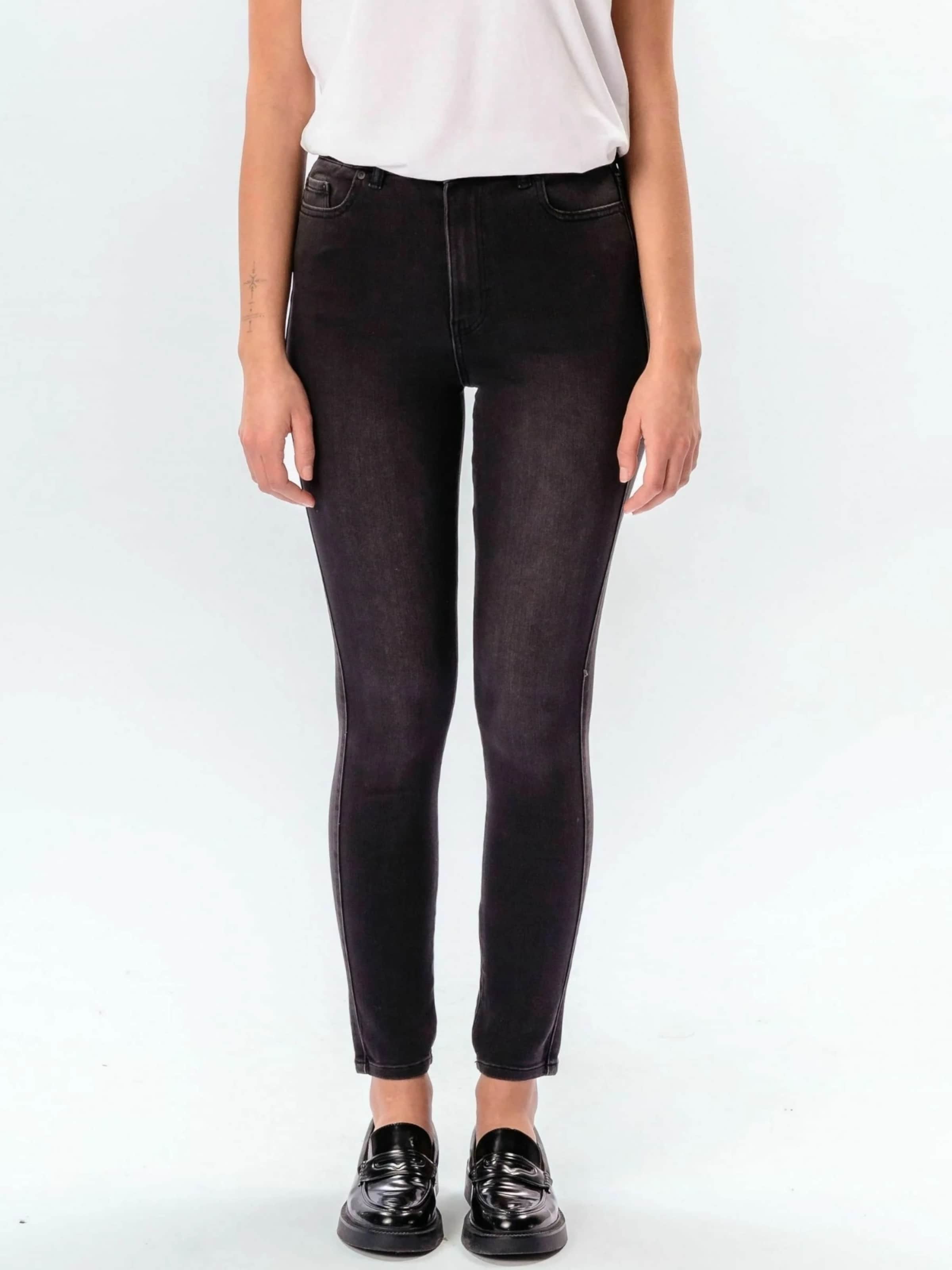 TEESHOPPEN Regular Jeans ' Skinny ' in Schwarz