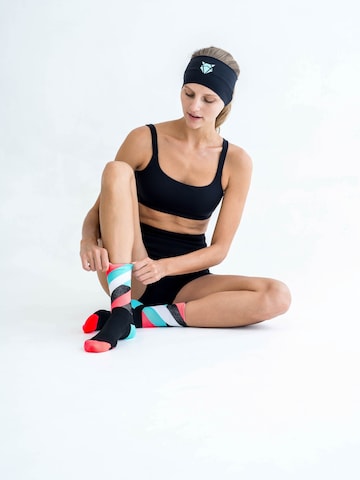 INCYLENCE Sportsocken 'LOOPS' in Schwarz