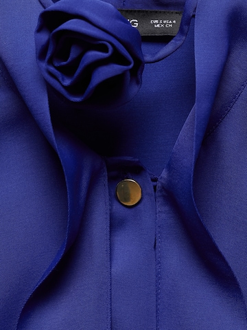 MANGO Bluzka 'Dalia' w kolorze niebieski
