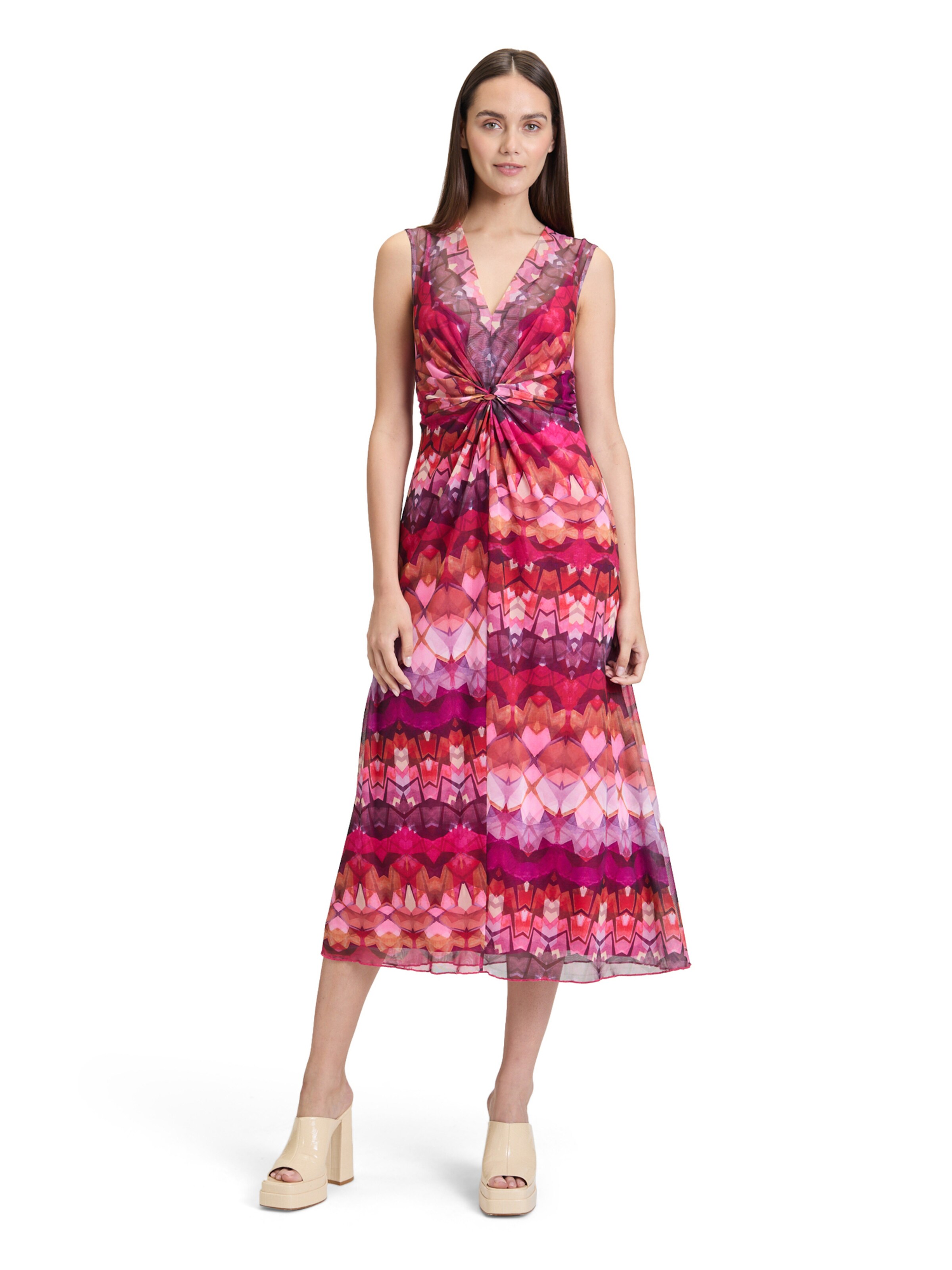 Robe Cartoon en rose : devant