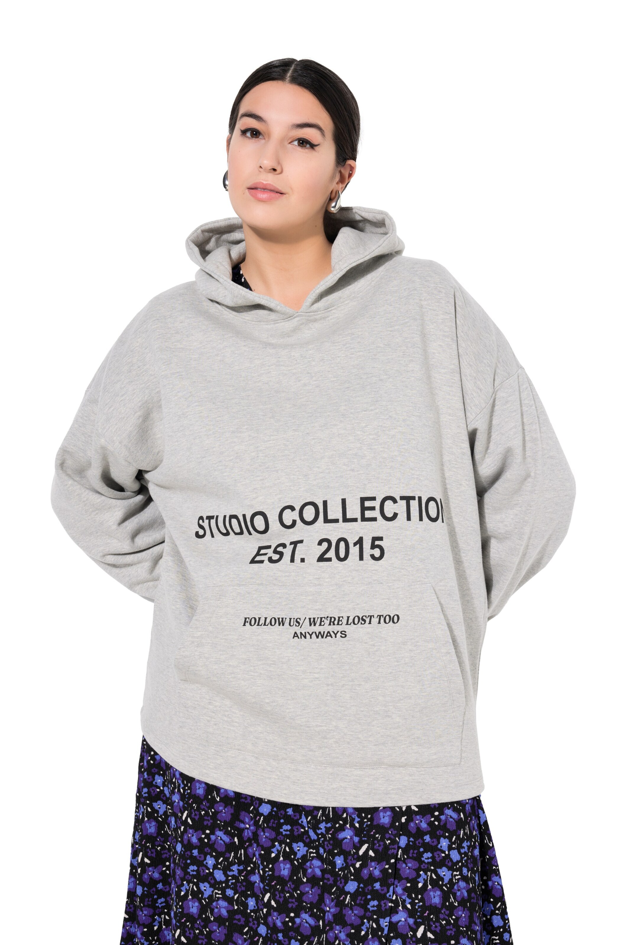 Studio Untold Sweatshirt in Grijs: voorkant