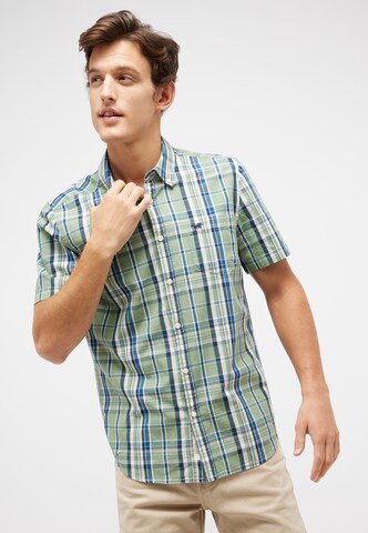 MUSTANG Regular fit Button Up Shirt in Green: front