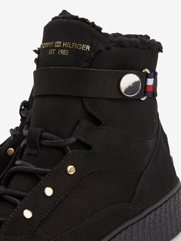 TOMMY HILFIGER Stiefelette in Schwarz