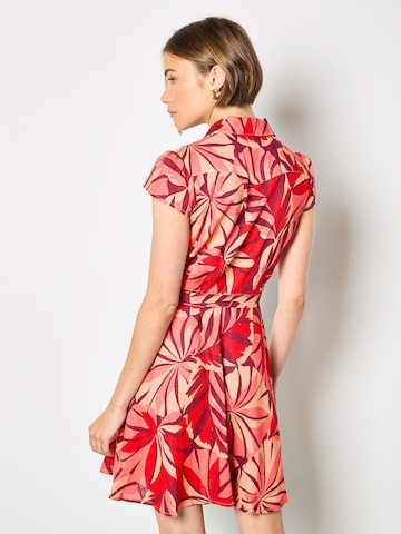 Robe ' ' Apricot en rouge