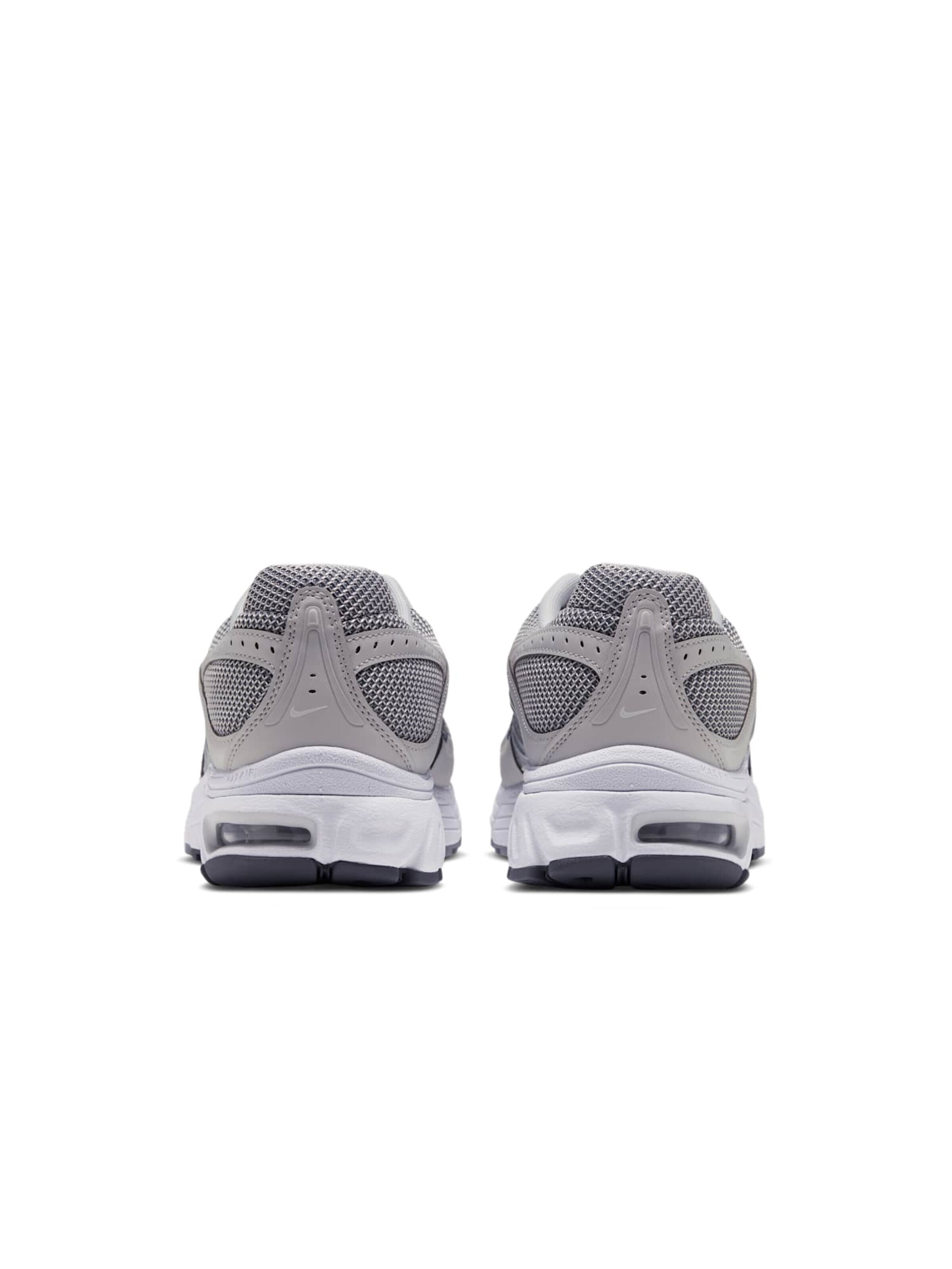 Nike Sportswear Sneaker 'Air Max Moto 2K' in Grau