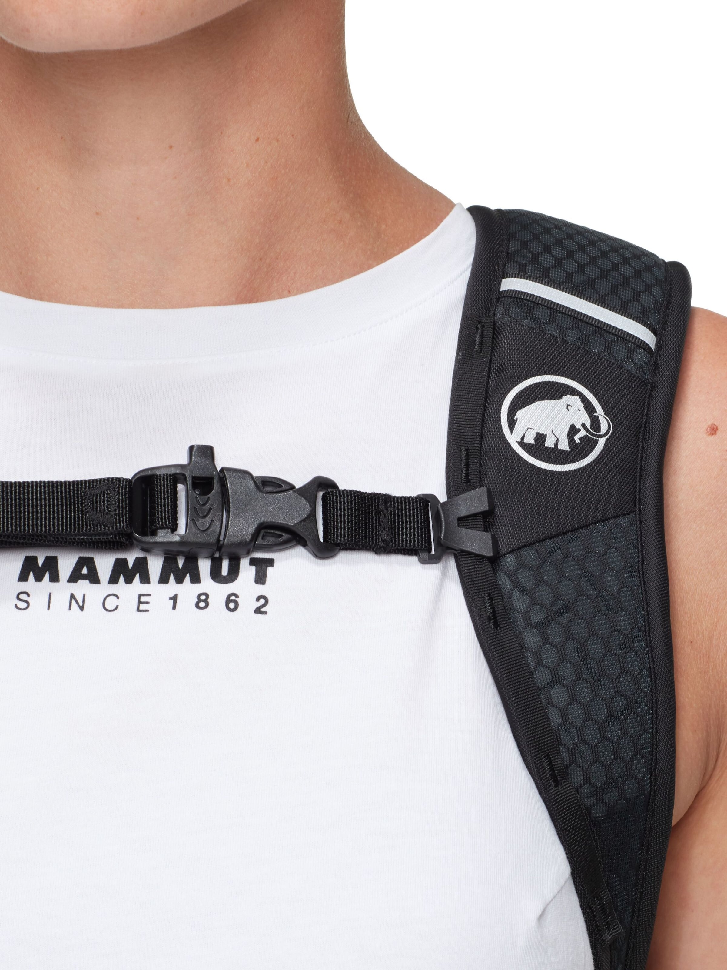 MAMMUT Sportrucksack 'Lithium' in Grün