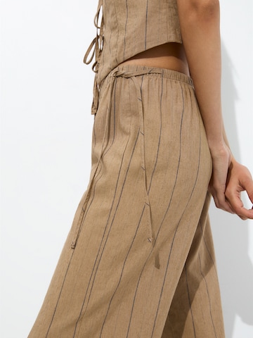 Pull&Bear Loose fit Pants in Brown