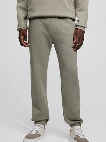 Pull&Bear Tapered Pants in Green