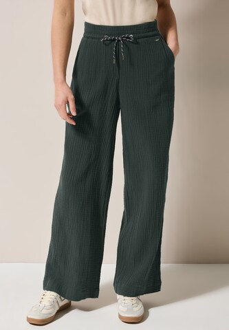 CECIL Loose fit Pants in Green: front