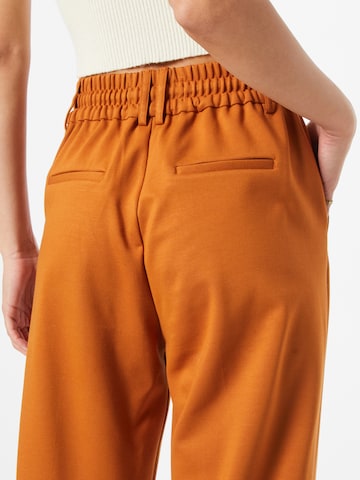 UNITED COLORS OF BENETTON Štandardný strih Plisované nohavice - Hnedá