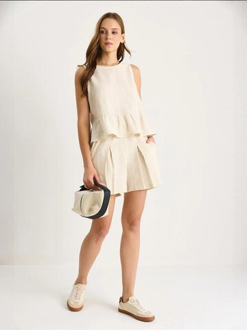 Bianco Lucci - Calças de fato em bege