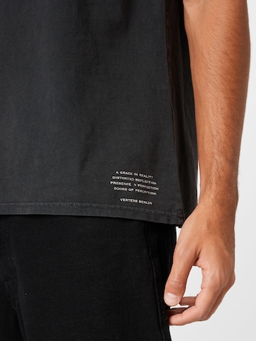 Vertere Berlin Bluser & t-shirts 'MIRROR' i grå