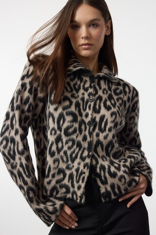 Trendyol Gebreid vest in Bruin: voorkant