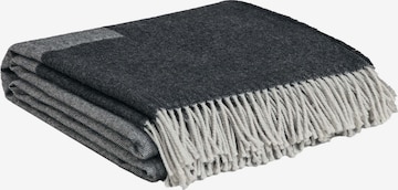 GANT Blankets in Grey