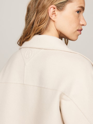 TOMMY HILFIGER Tussenjas in Beige