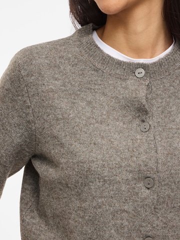 VILA Strickjacke 'VILiga' in Grau