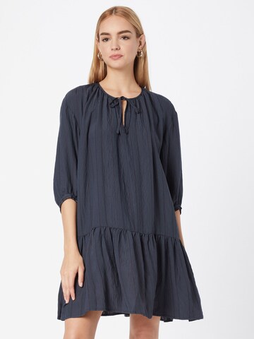 Robe SOAKED IN LUXURY en bleu : devant