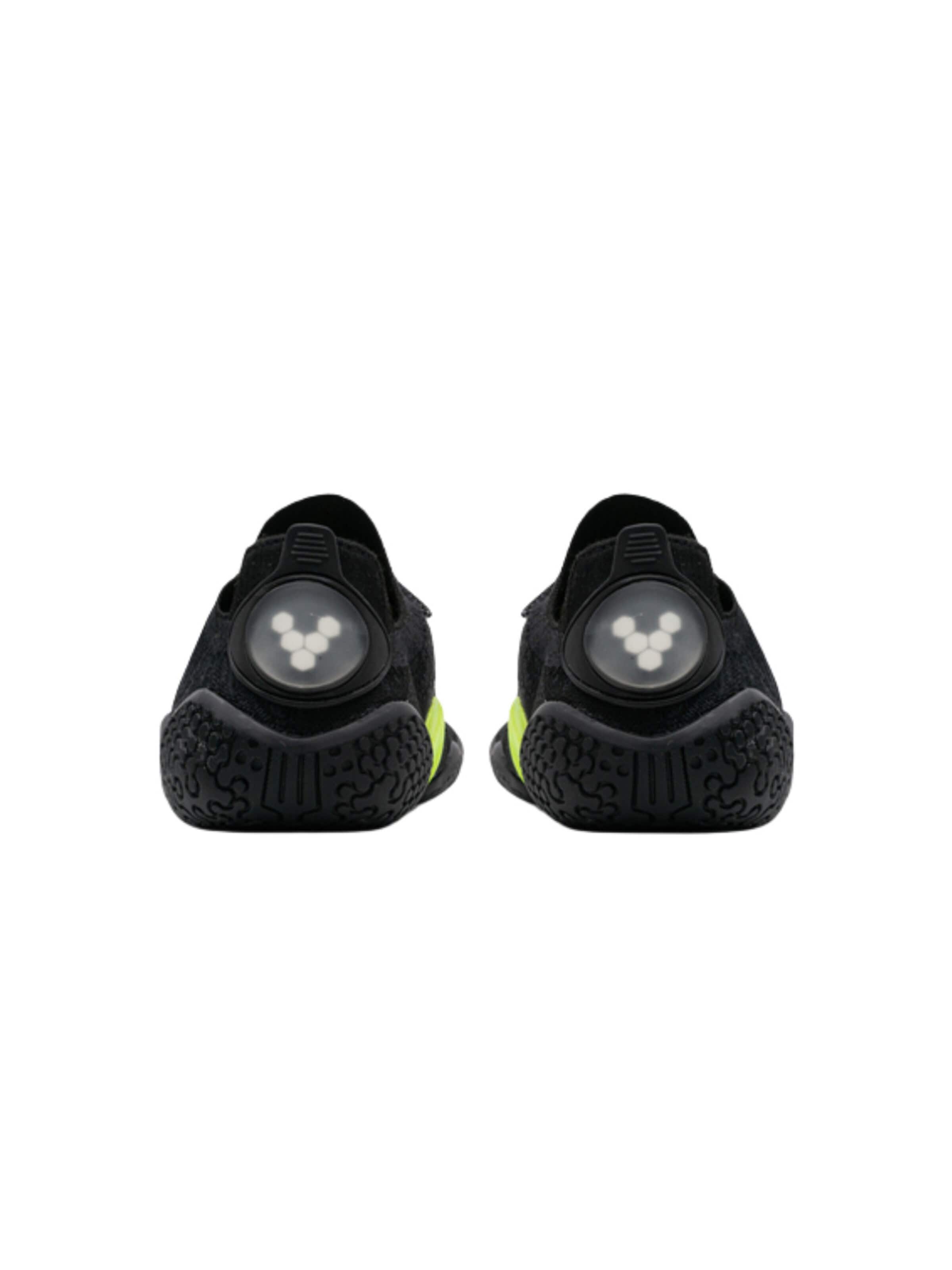 Vivo Barefoot Slip on -tennarit 'MOTUS FLEX' värissä musta