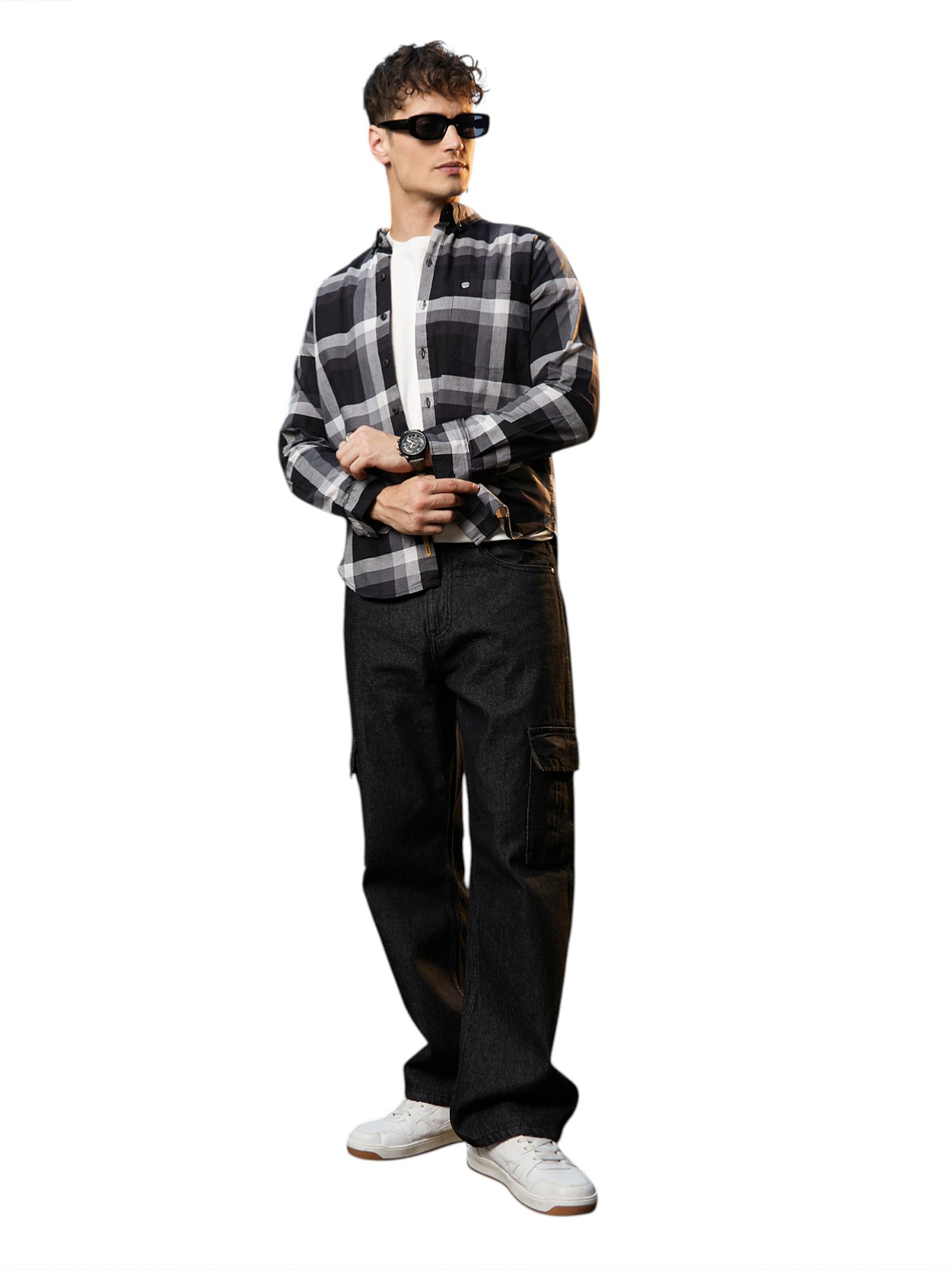 Campus Sutra Mugav suurus Triiksärk 'Shiloh', värv must