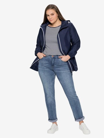 SHEEGO Between-Season Jacket in Blue