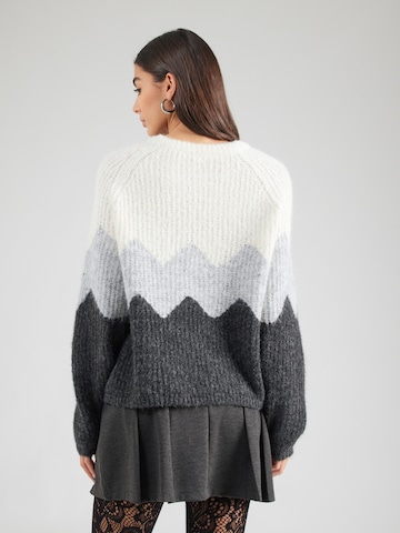 ONLY Sweater 'ONLMAE' in White