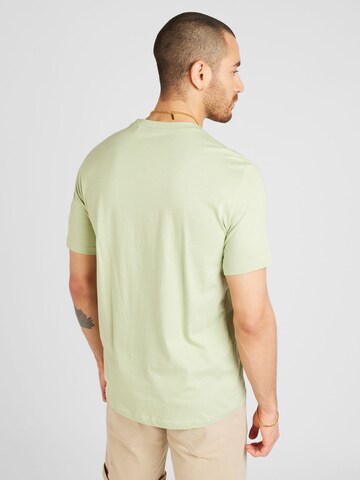 Tricou 'Austin' de la MUSTANG pe verde