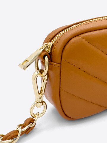 Borsa a spalla 'OPERA' di Ateliers Saint Germain in marrone