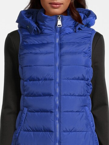 New View Vest in Blue