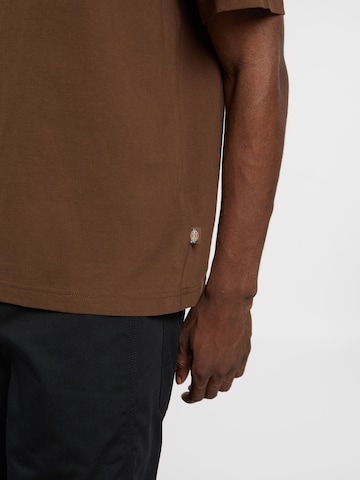 DICKIES - Camiseta 'Torrey' en marrón
