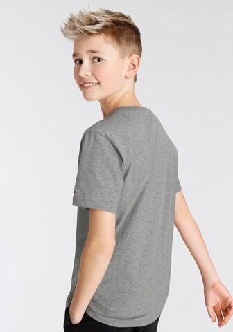 Champion Authentic Athletic Apparel T-Shirt in Grau