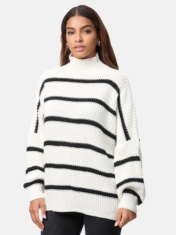 Pull-over Elara en blanc : devant