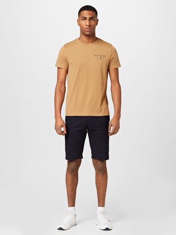 TOMMY HILFIGER T-Shirt in Braun